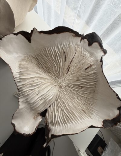 Spores, keramiek. Yardena Grifhorst, 2026